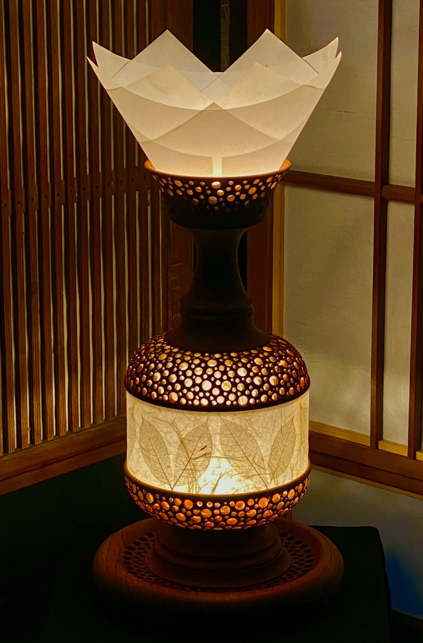 LS-003 二重灯 点灯時の全景